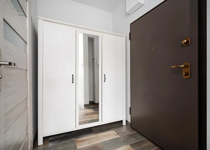 Obywatelska Comfort By Bookinghost *